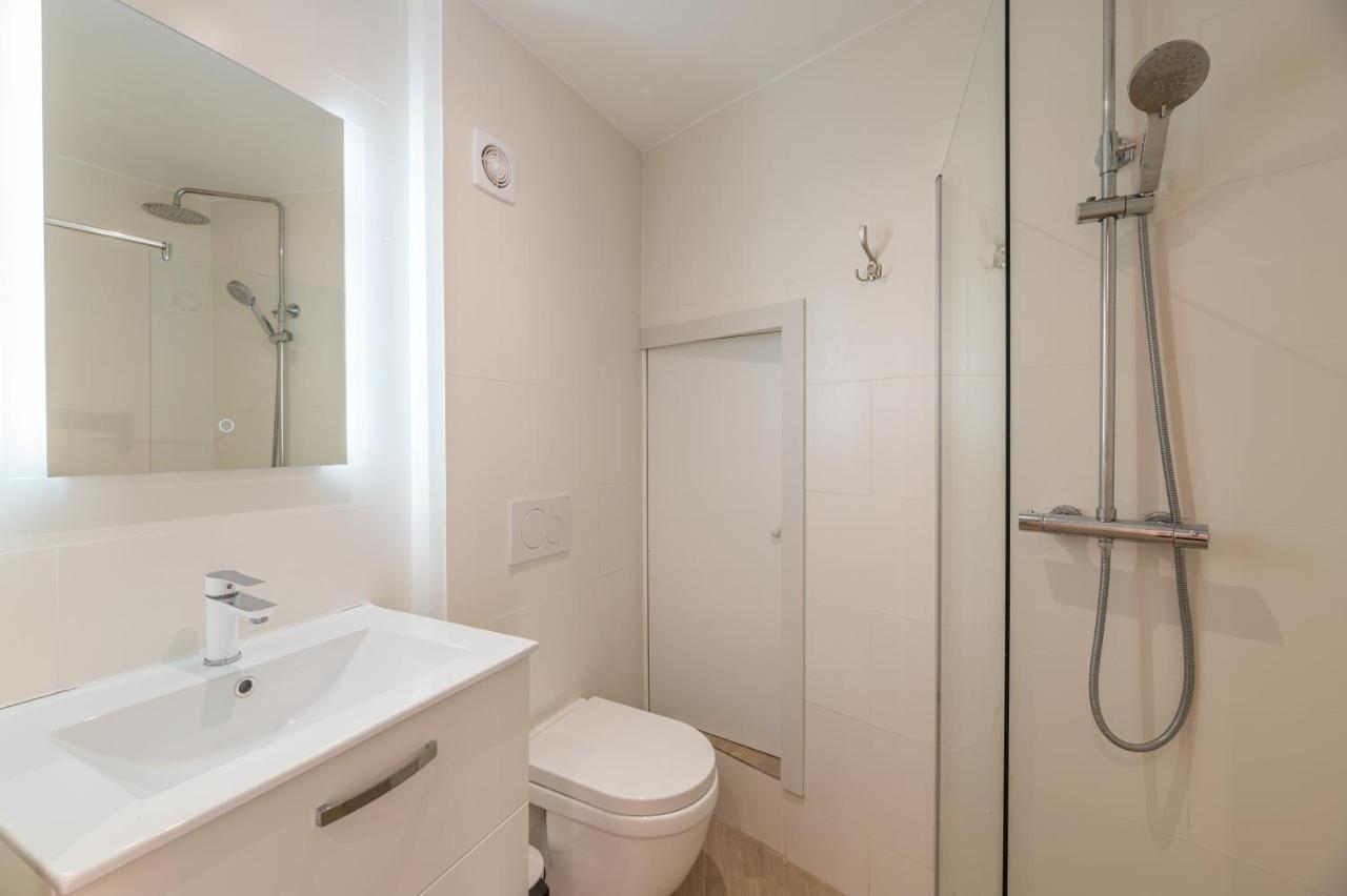Appartement Ravissant Renové 150m De Monaco